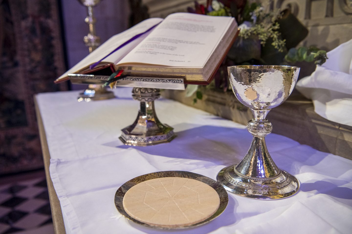 Holy Eucharist - Washington National Cathedral