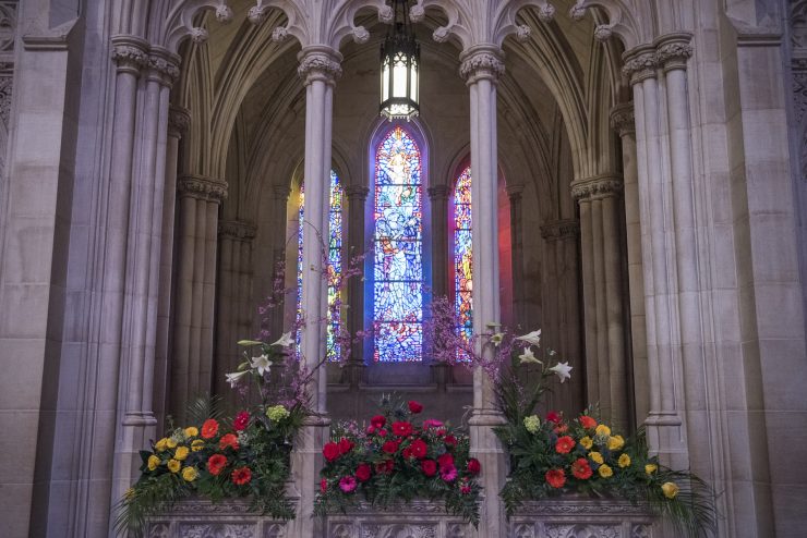 Woodrow Wilson's tomb with Easter flowers in the Cathedral